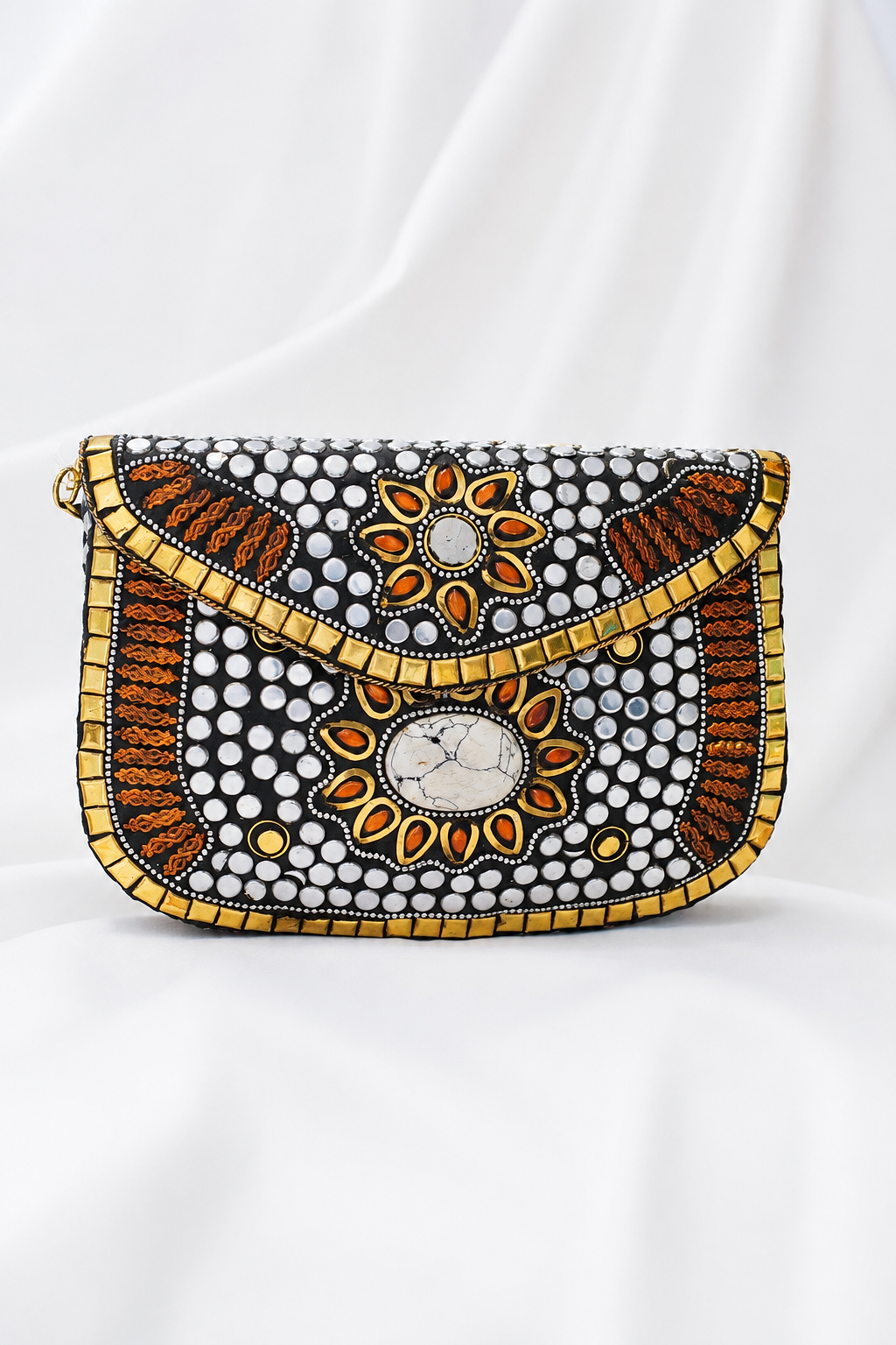 Clutch Sultana