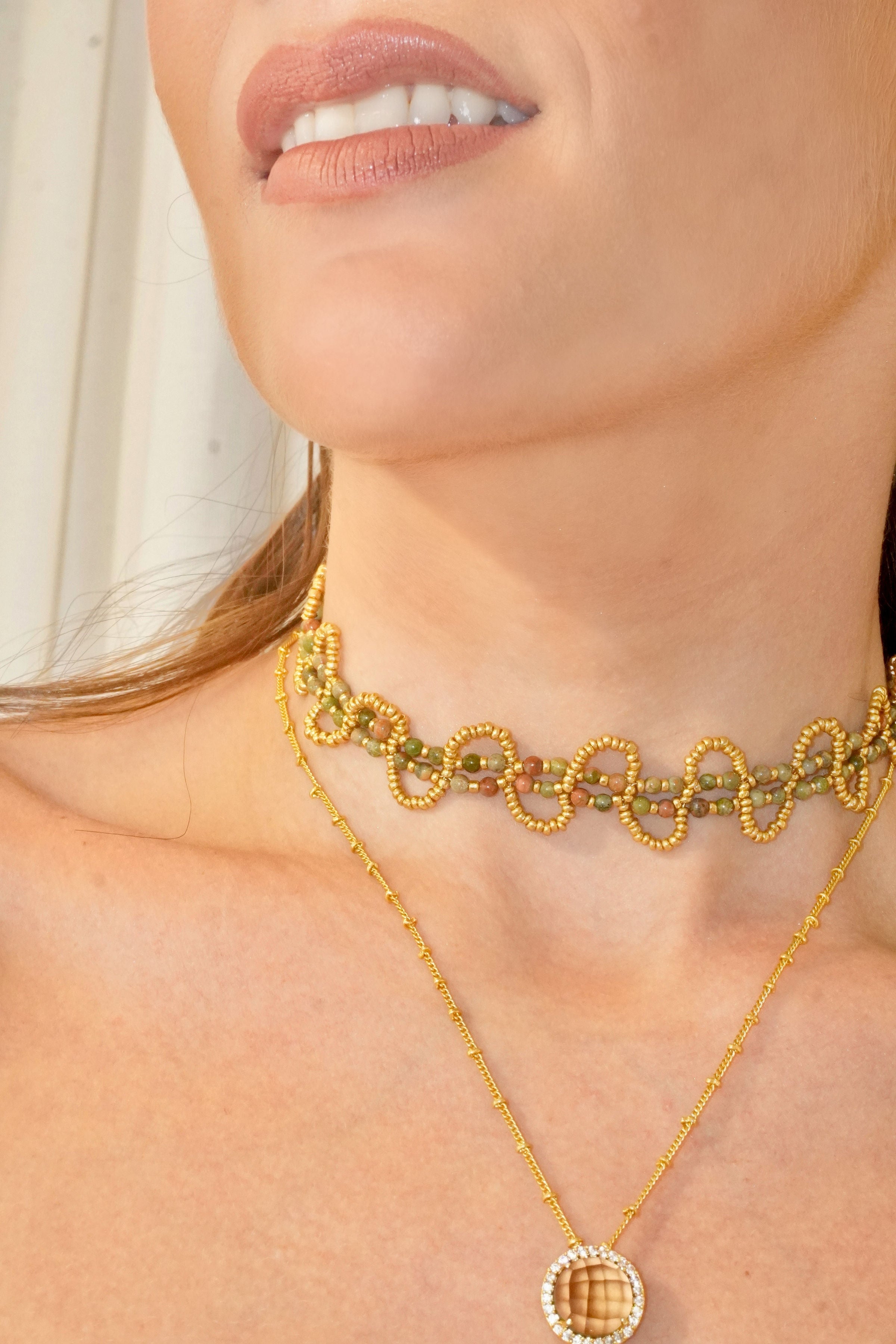 Choker Indigo Gold