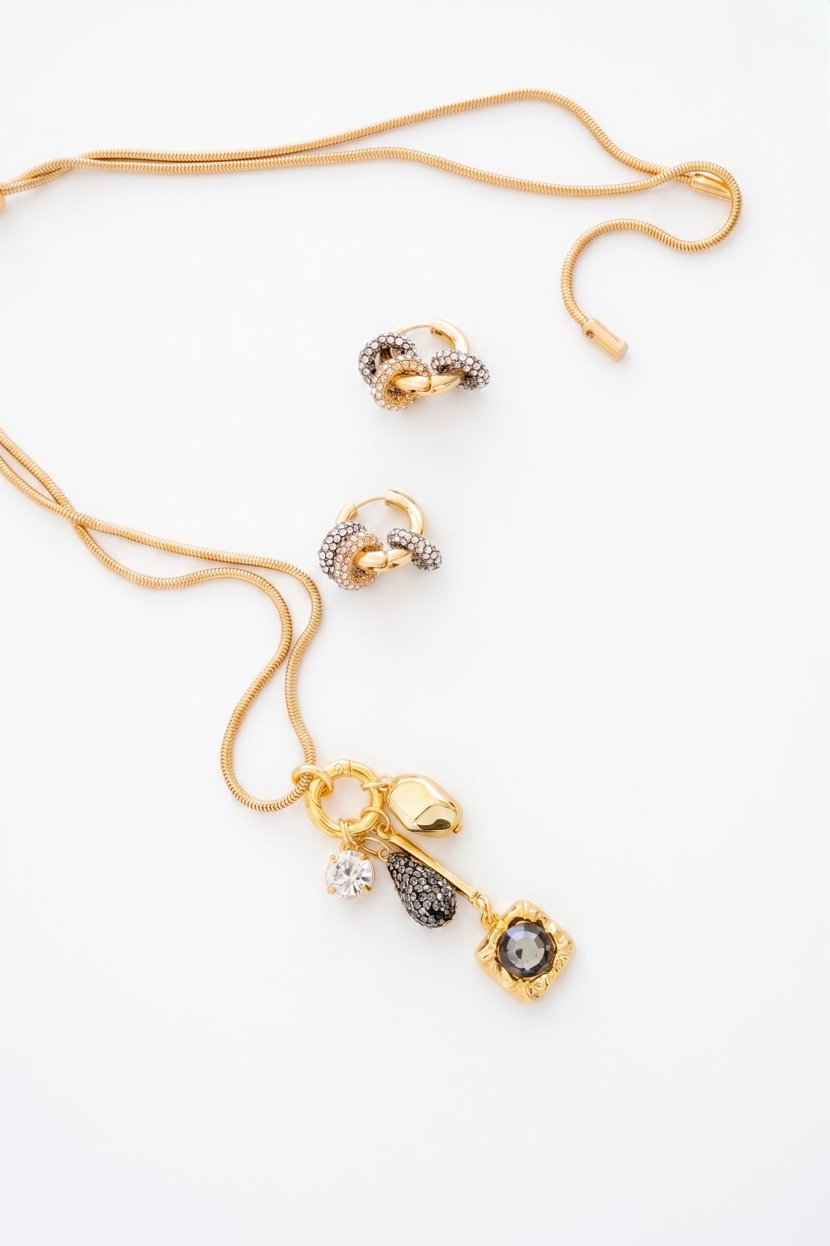 Collar Cluster