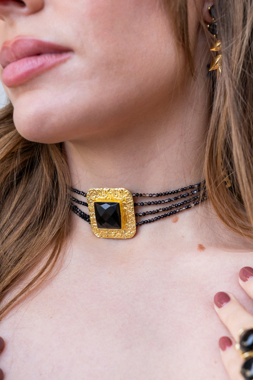 Choker Trier Negro