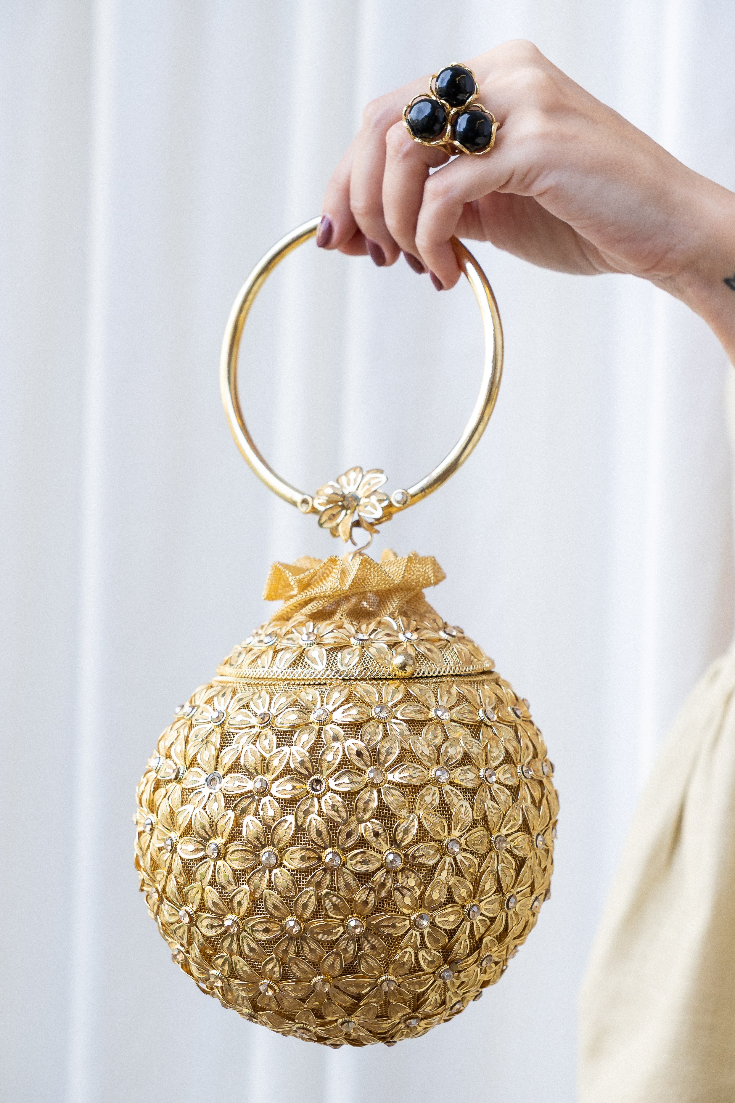Bolso Cofre Bombonera Gold